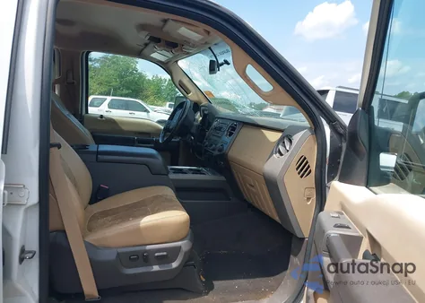 2011 Ford F-250 Lariat z USA, uszkodzony, nr VIN 1FT7W2BT9BEA26473